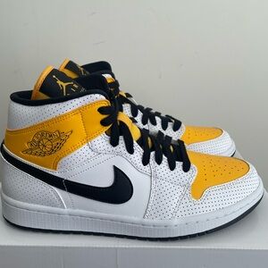 Wmns Nike Air Jordan 1 Mid  White and Yellow